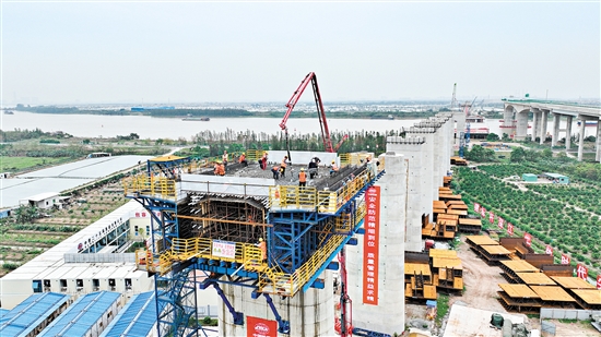 深南高铁江门至深圳段，将与正在建设的深江铁路共线。