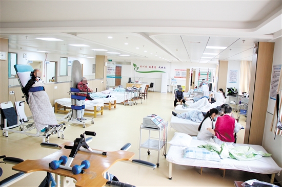 江海分院康复医学科以中西医相结合的康复理念为特色，成为区级重点专科之一。