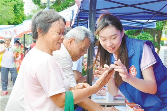 2023年以来，江门公用水务累计开展“供水服务进社区、进乡村”便民志愿服务活动26场次，服务市民群众800余人次。