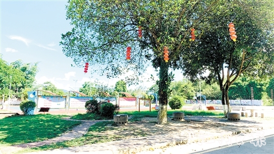 大田镇中心小学打造“寻根园”，带领学生们追寻红色足迹，感恩幸福生活。