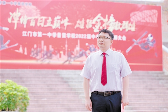 党委书记张文伟