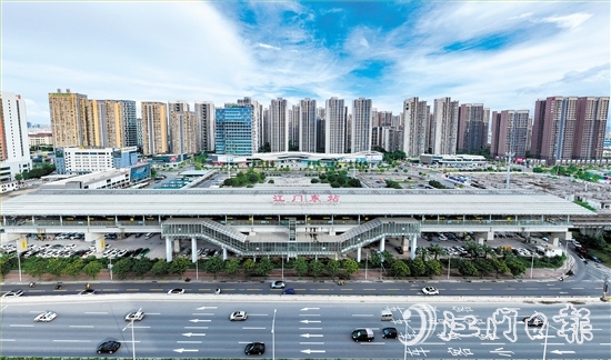 2011年，江门东站开通运营，让江海境内“零轨交”历史翻篇。