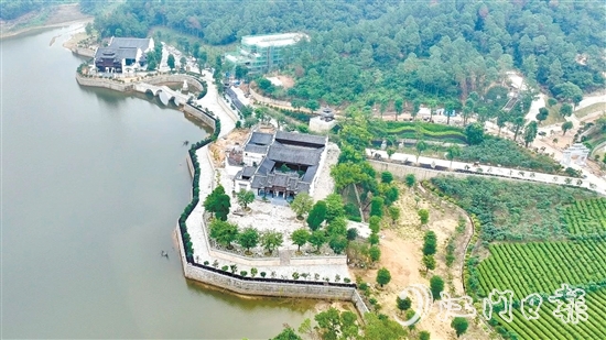 来苏村山水人家文旅项目，规划建设一个集山水田园、健康养生、茶文化等为一体的乡村自然生态景区。
