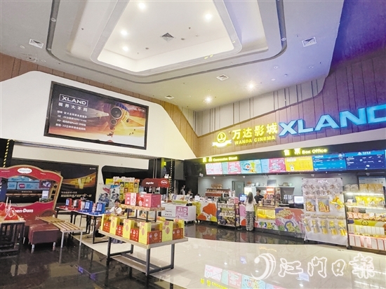 暑期档上映的电影不少，但万达影城迎来的观影市民却不多。