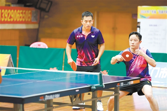 江海区礼乐街道队凭借更为稳定的发挥险胜对手，夺得本次比赛的第一名。