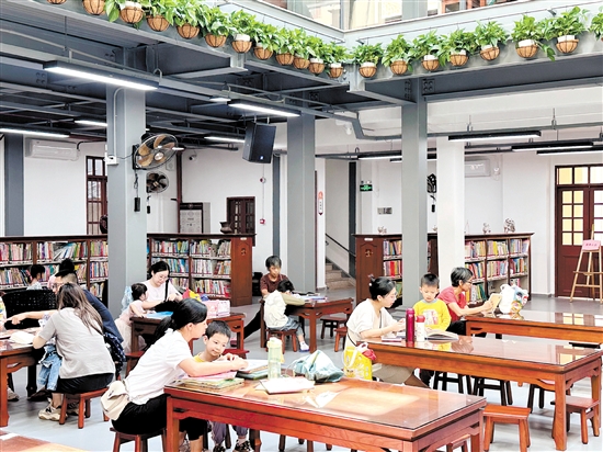 景堂图书馆心连心少儿阅览中心将打造成集阅读、学习、互动、休闲于一体的公共文化空间。