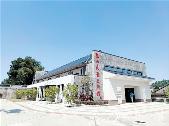 陈山村深入挖掘独有文化资源，加快打造铁夫故里品牌。图为陈山火龙文化馆。