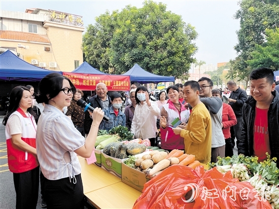 恩平人大开展宪法问答活动，让宪法宣传更接地气。