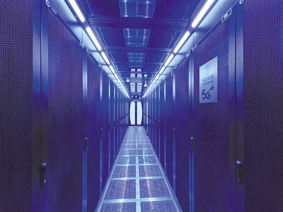 江门市智算中心机房。 江门市智算中心机房。