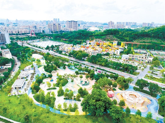 在江海，各类文体设施遍地开花。图为白水带缤纷乐园。邱昱