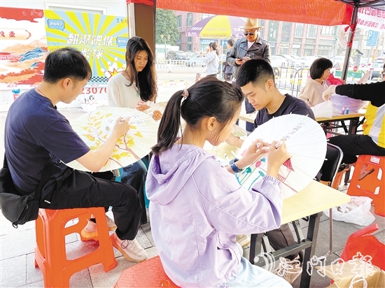中福社区创新打造的“亲邻之家”环境优美、设施齐备。