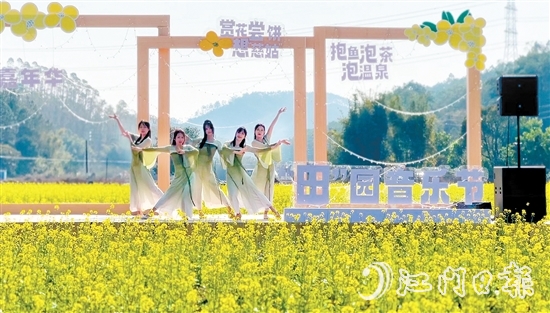 本次音乐节安排了不少精彩的歌舞表演。