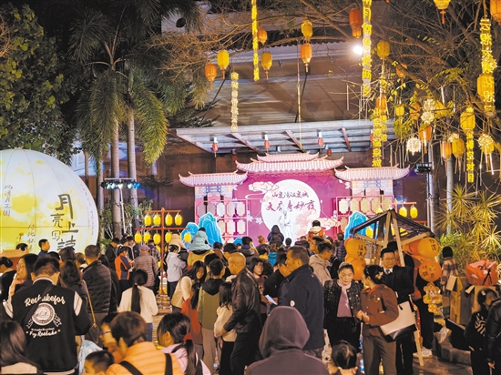 恩平山泉湾温泉城举办大唐奇妙夜等活动,为新春佳节增添浓浓年味。景区供图 恩平山泉湾温泉城举办大唐奇妙夜等活动,为新春佳节增添浓浓年味。景区供图