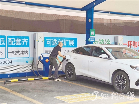 开平电动汽车市场渗透率不断提升，市民对充电基础设施的需求日益增长。