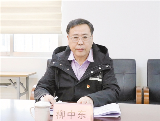 广州华立学院马克思主义学院（江门校区）教授柳中东