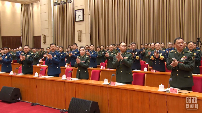 △2025年3月7日，解放军和武警部队代表团全体会议现场。