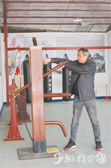 陈忠杰坚持每日练拳。