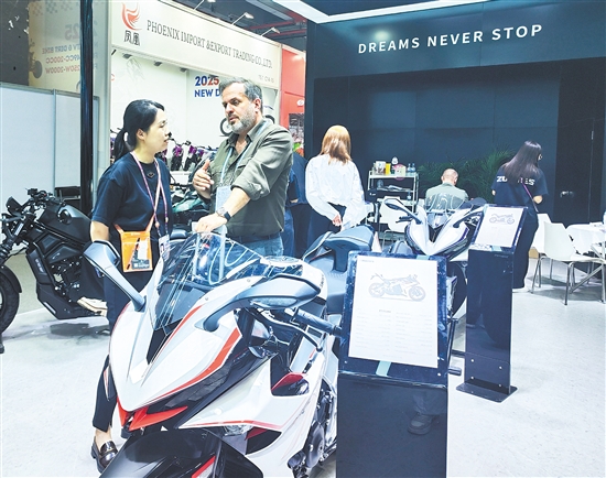 大冶摩托新款产品深受外国客商喜爱。