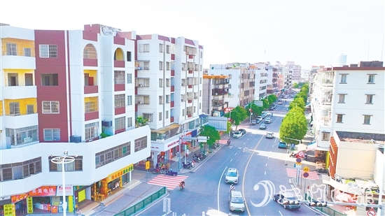 康宁街主街及旧圩路段改造后焕然一新。