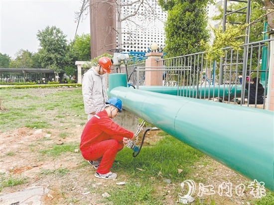 江门能源通过为工业企业提供高品质蒸汽，为产业发展提供“绿色动力”。
