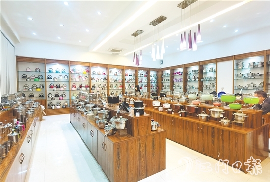 司前镇作为广东省三大不锈钢生产基地之一，拥有完善的五金不锈钢产业链。