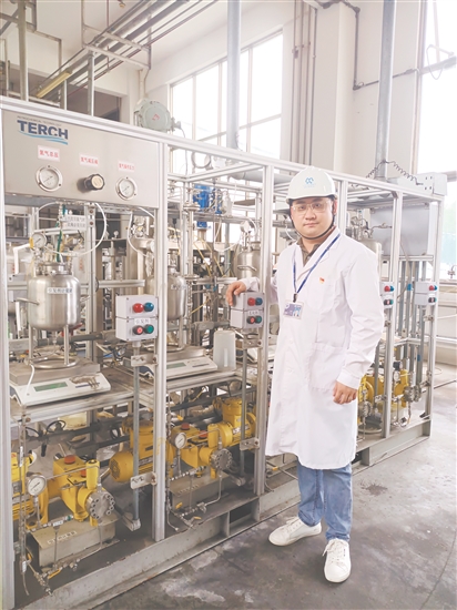 新辉（中国）新材料有限公司总经理胡杨