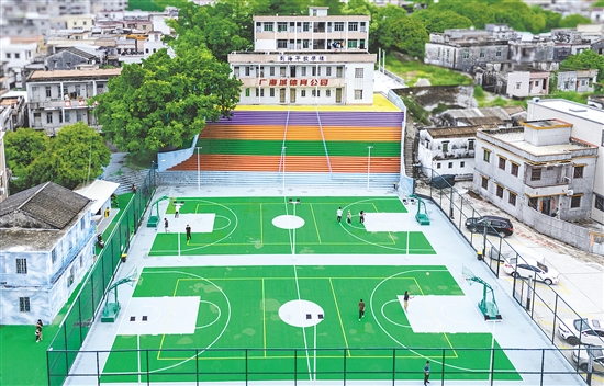 广海城体育公园。