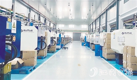 联昌喷雾泵（鹤山）有限公司致力于打造国内最大的喷雾泵生产基地。图为项目一期已投产生产车间。