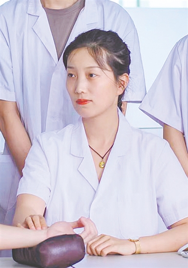 罗惠文