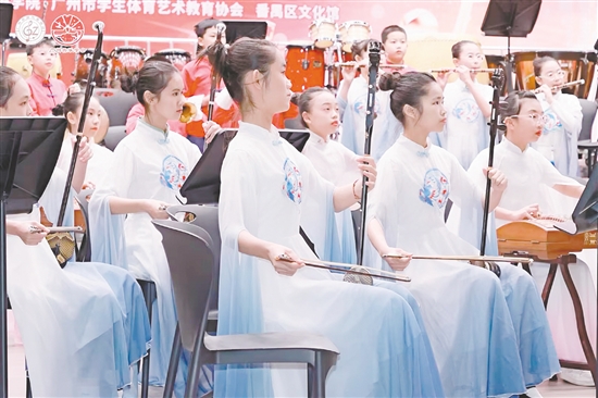 台山市新宁小学民乐团在各级比赛中屡获佳绩。