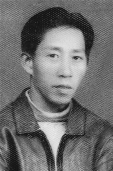罗洪