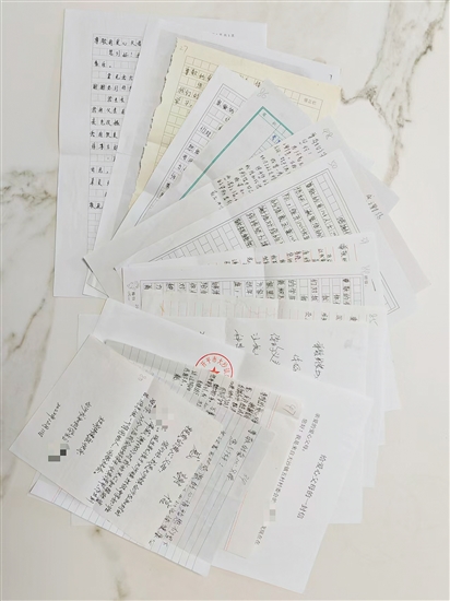 孩子们用稚嫩笔迹写来感谢信。
