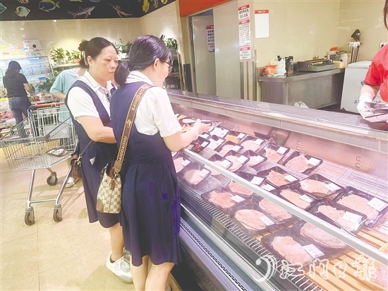 恩平市锦江国际广场昌大昌超市各类物资充足。