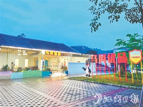 近年来，马冈镇以马冈鹅为龙头产品，深入推进全国首个镇域行政区品牌“马冈优品”建设。