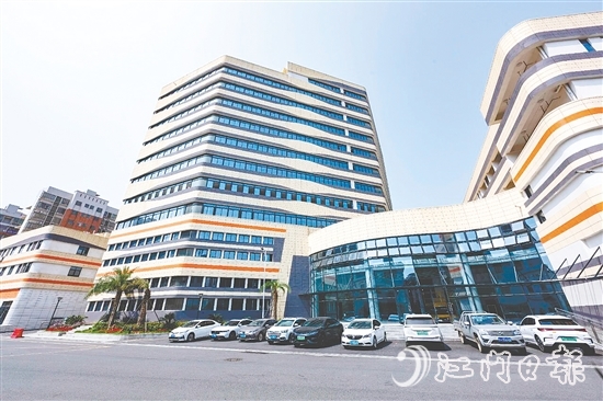 共和镇新建的鹤山工业城养老服务中心。 共和镇新建的鹤山工业城养老服务中心。