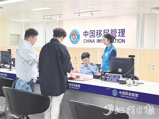 “绿色通道”为群众办事提供方便。