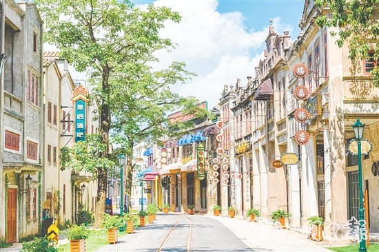 漫步于赤坎华侨古镇,可谓一步一景。受访者供图 漫步于赤坎华侨古镇,可谓一步一景。受访者供图