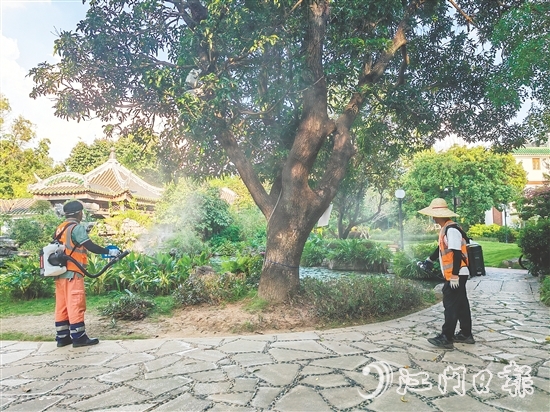 盆趣园及周边核心区域每天开展2轮消杀作业。
