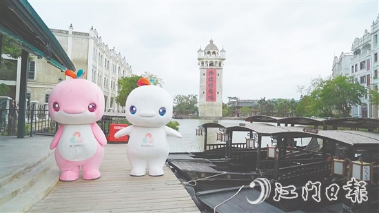 开平市在赤坎华侨古镇等景区营造迎接十五运会的浓厚氛围。 开平市在赤坎华侨古镇等景区营造迎接十五运会的浓厚氛围。