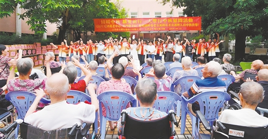 大丰行每逢一些重要节庆日都到我市多家养老院进行送温暖活动。 大丰行每逢一些重要节庆日都到我市多家养老院进行送温暖活动。