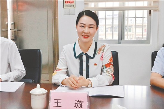 五邑大学科技处副处长、副教授王璇 五邑大学科技处副处长、副教授王璇