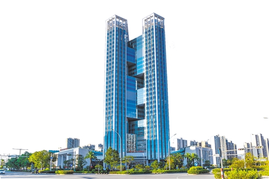 江门农商银行新总部大楼。新会区委宣传部供图