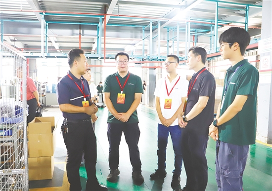 台城街道人大代表企业联络站聚焦台山现代产业体系,多次组织人大代表开展专项视察。 台城街道人大代表企业联络站聚焦台山现代产业体系,多次组织人大代表开展专项视察。