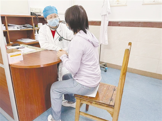 咳嗽不止应尽快到医院就诊。 咳嗽不止应尽快到医院就诊。