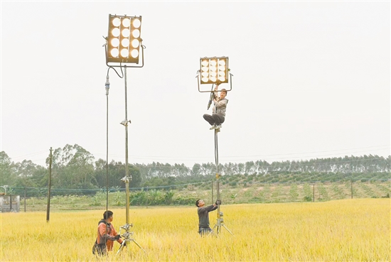 影片《英雄三元里》在台山取景拍摄。 影片《英雄三元里》在台山取景拍摄。