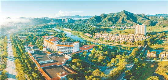 山泉湾温泉城。