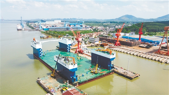 新会区瞄准高端装备制造产业精准发力。图为四航永兴号。