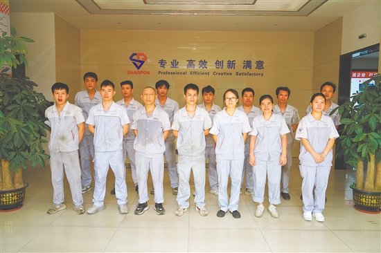 广东夏朋机车科技有限公司成立于2004年，是国内知名摩托车发动机制造商。公司产品畅销于世界各地80多个国家，产品质量获得了国内外客户的一致好评。公司被评为国家级高新技术企业，广东省专精特新中小企业。