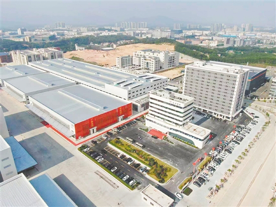 广东友谊新材料项目于2025年11月6日建成投产。