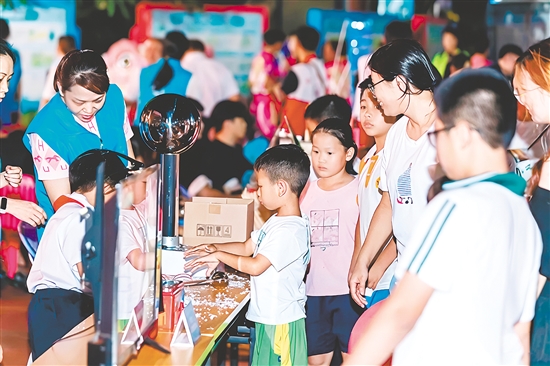 第七届江门科普嘉年华开平分会场暨全国科普月主场活动成为系列科普活动的核心亮点。